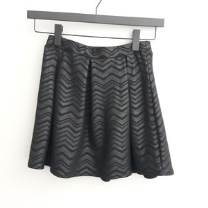 Joe B. black skirt size small